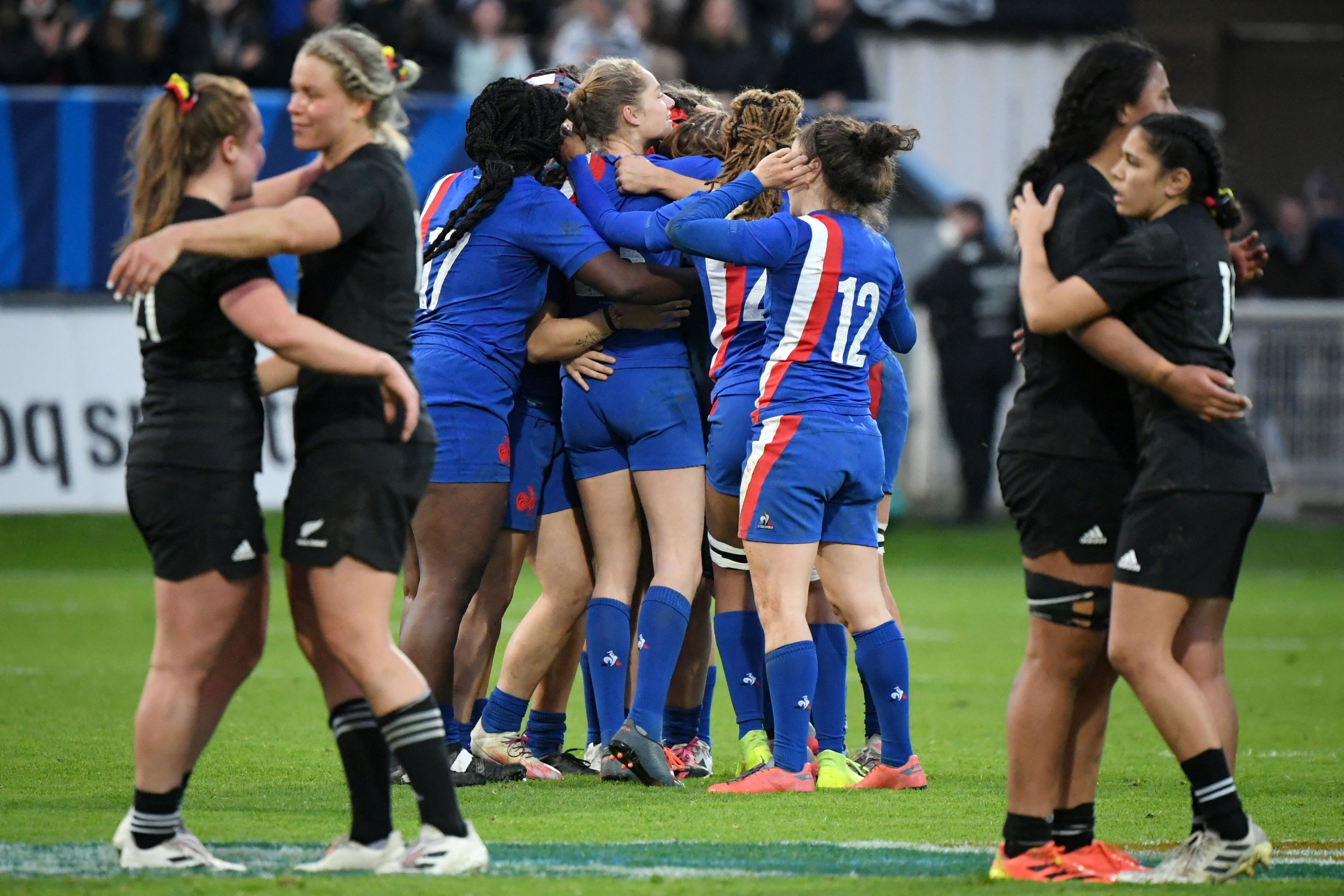 Rugby : encore affamées, les Bleues croquent une deuxième fois les Néo-Zélandaises