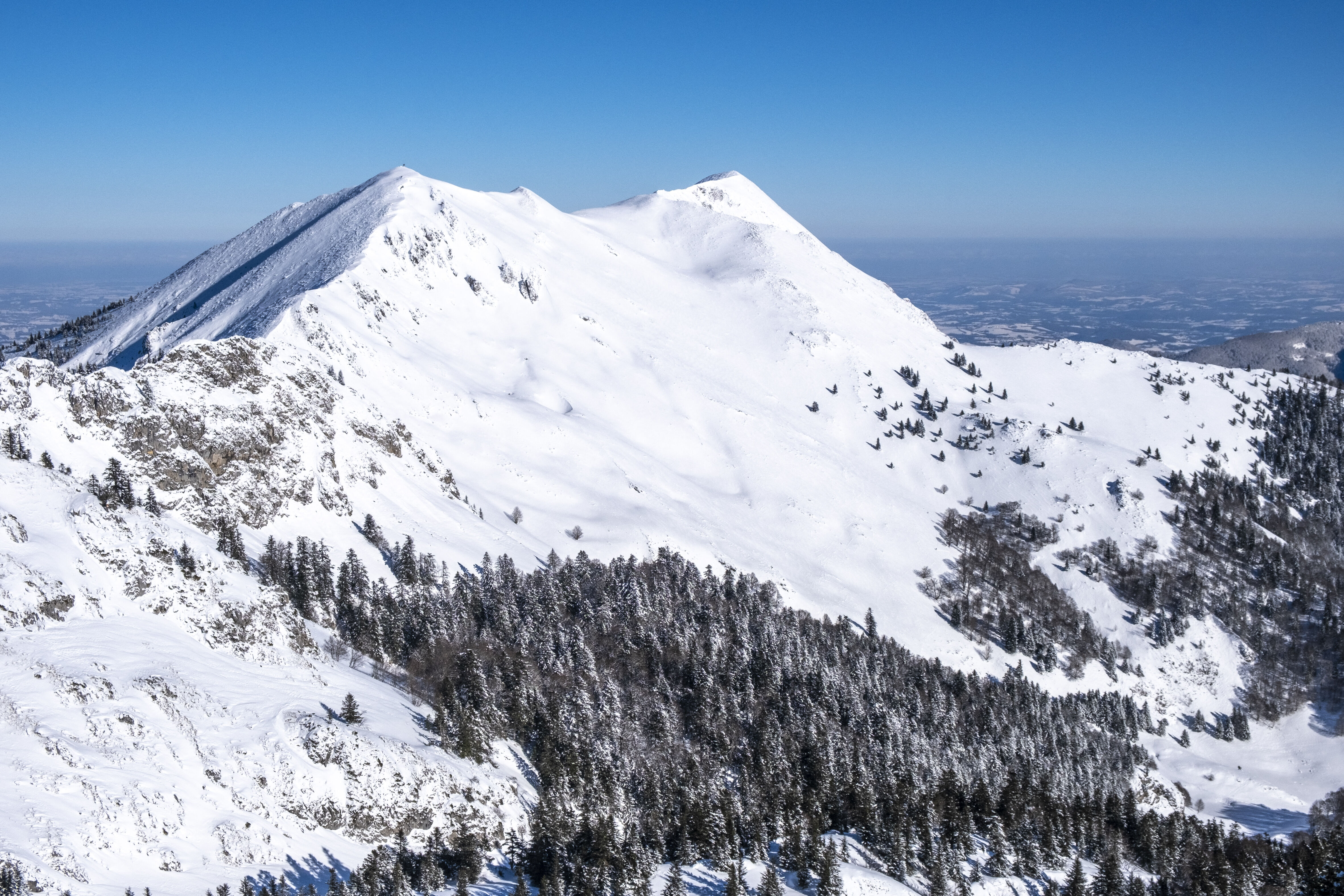 Deux chutes mortelles en quelques heures dans les Pyrénées : vers un arrêté pour interdire momentanément l’accès au massif de l’Escalette