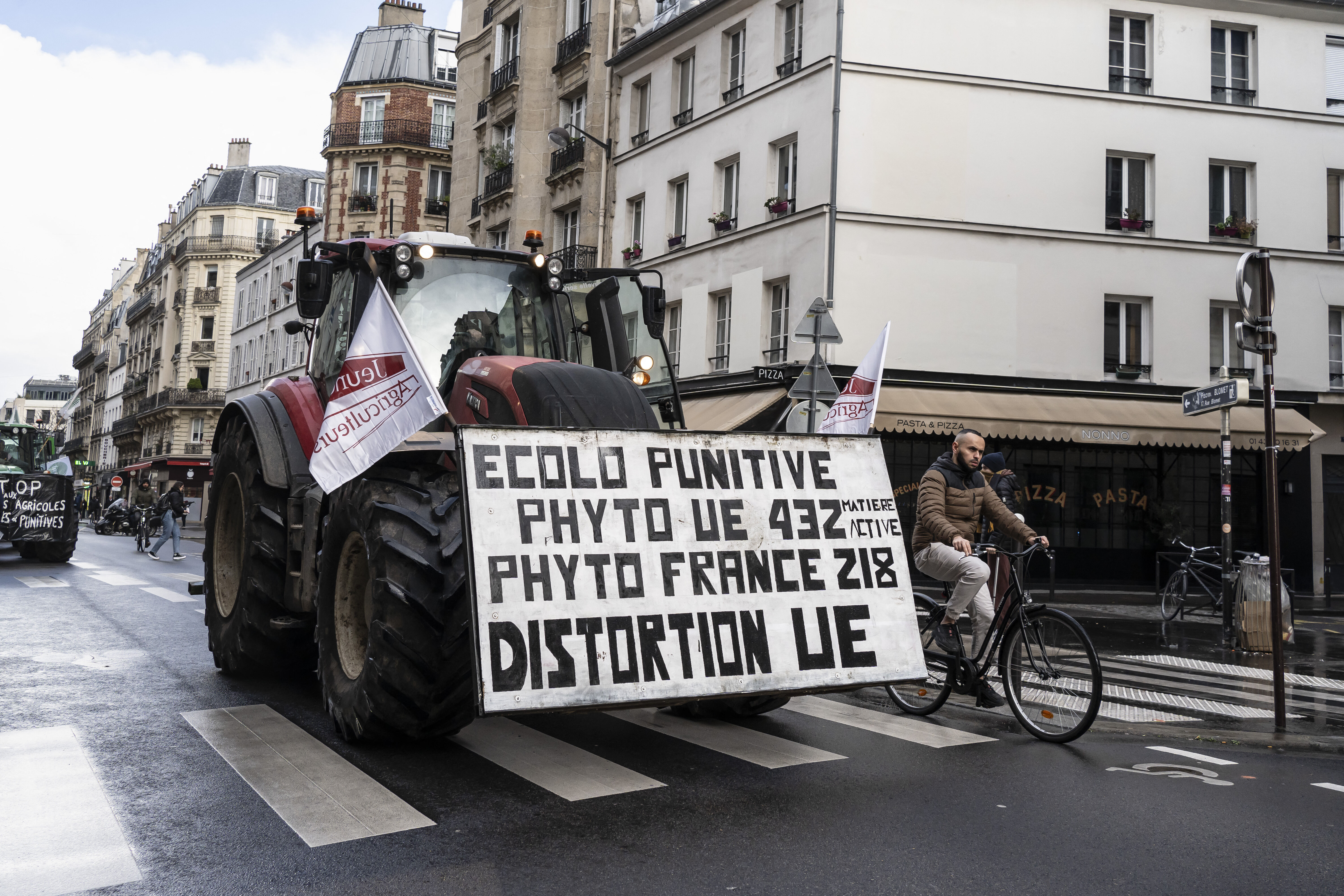 Colère agricole et climat : «80 % des agriculteurs sont inquiets pour la viabilité de leur ferme face au réchauffement climatique»
