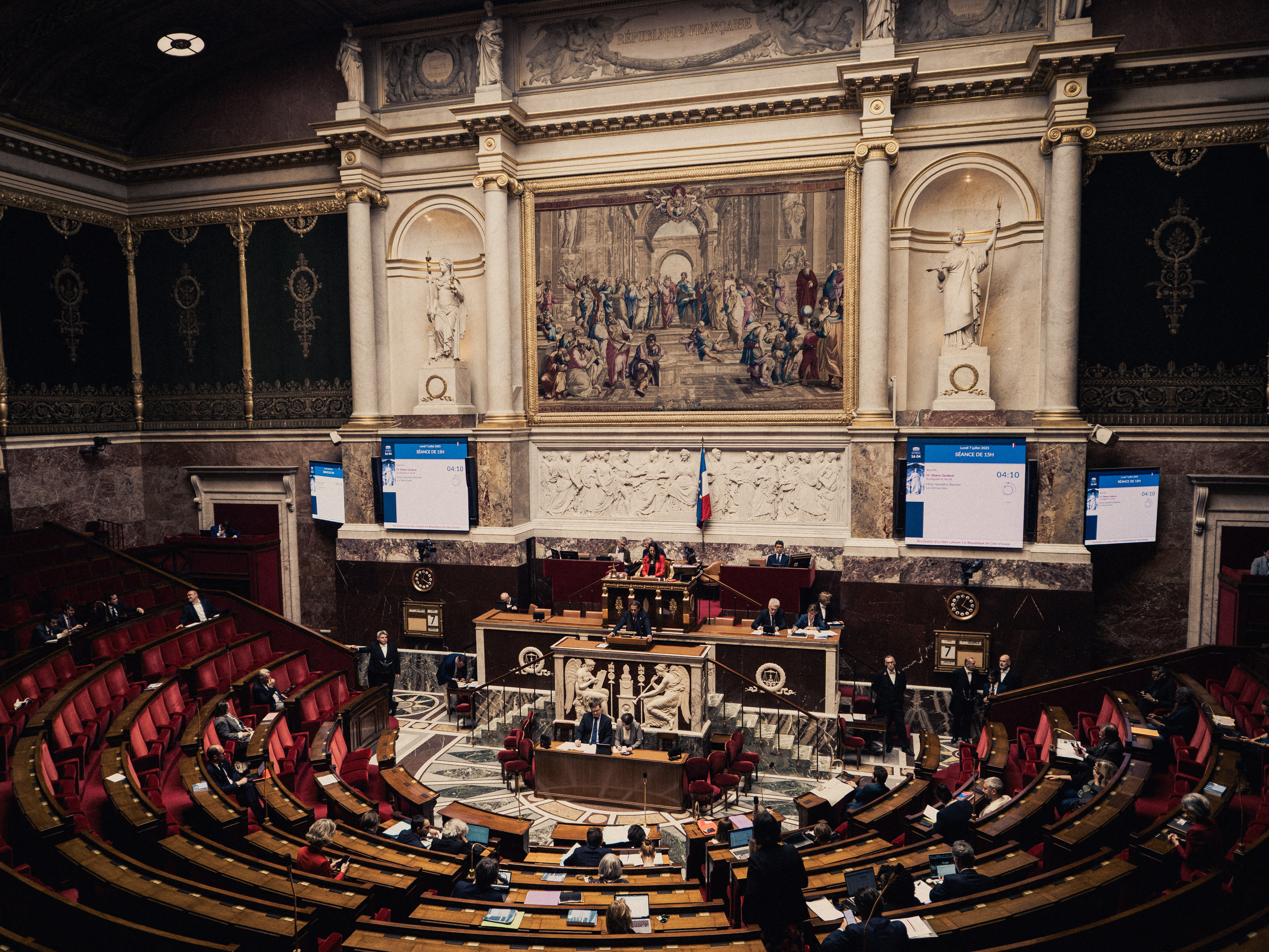 Agriculture : la loi Duplomb définitivement adoptée par le Parlement